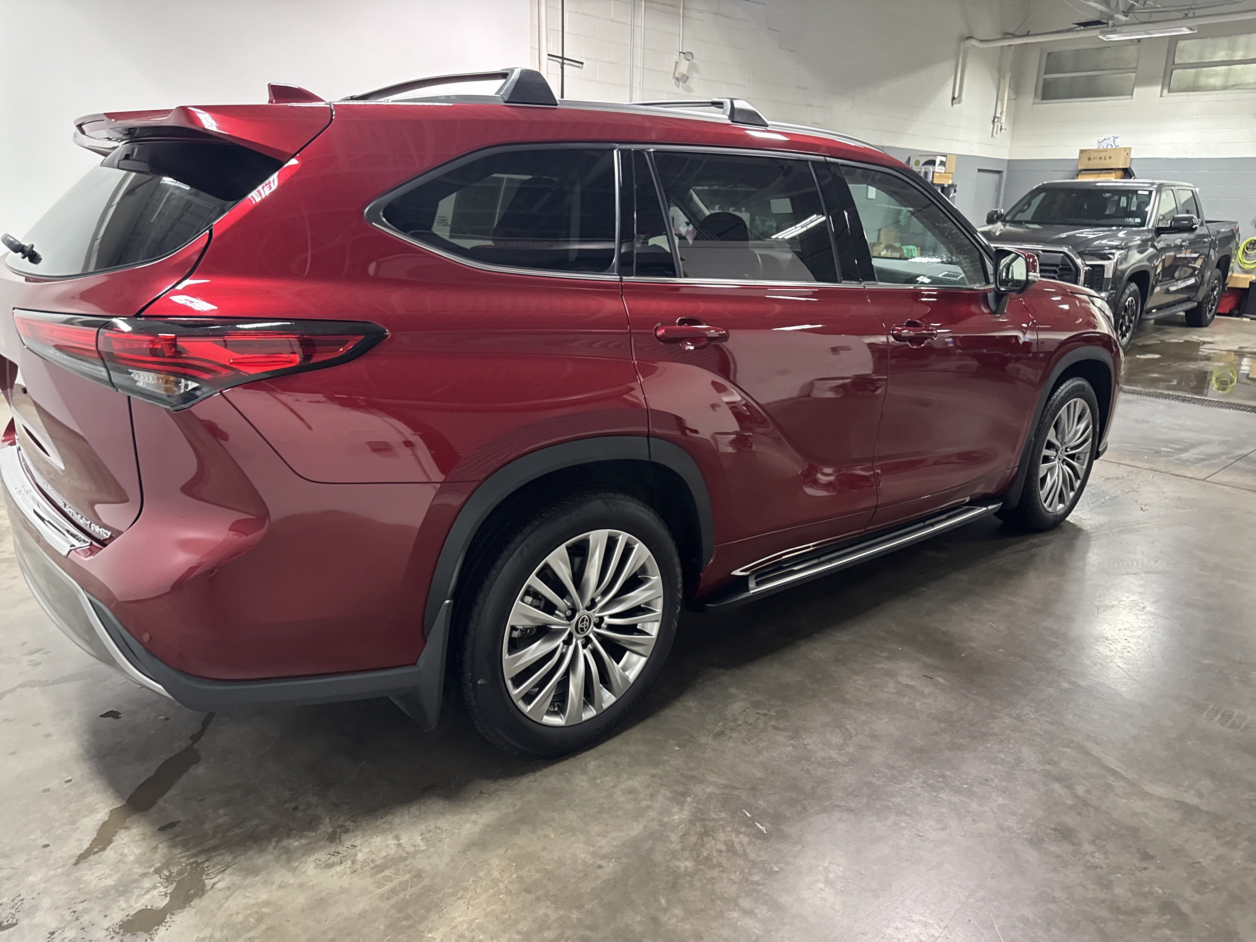 2023 Toyota Highlander Platinum