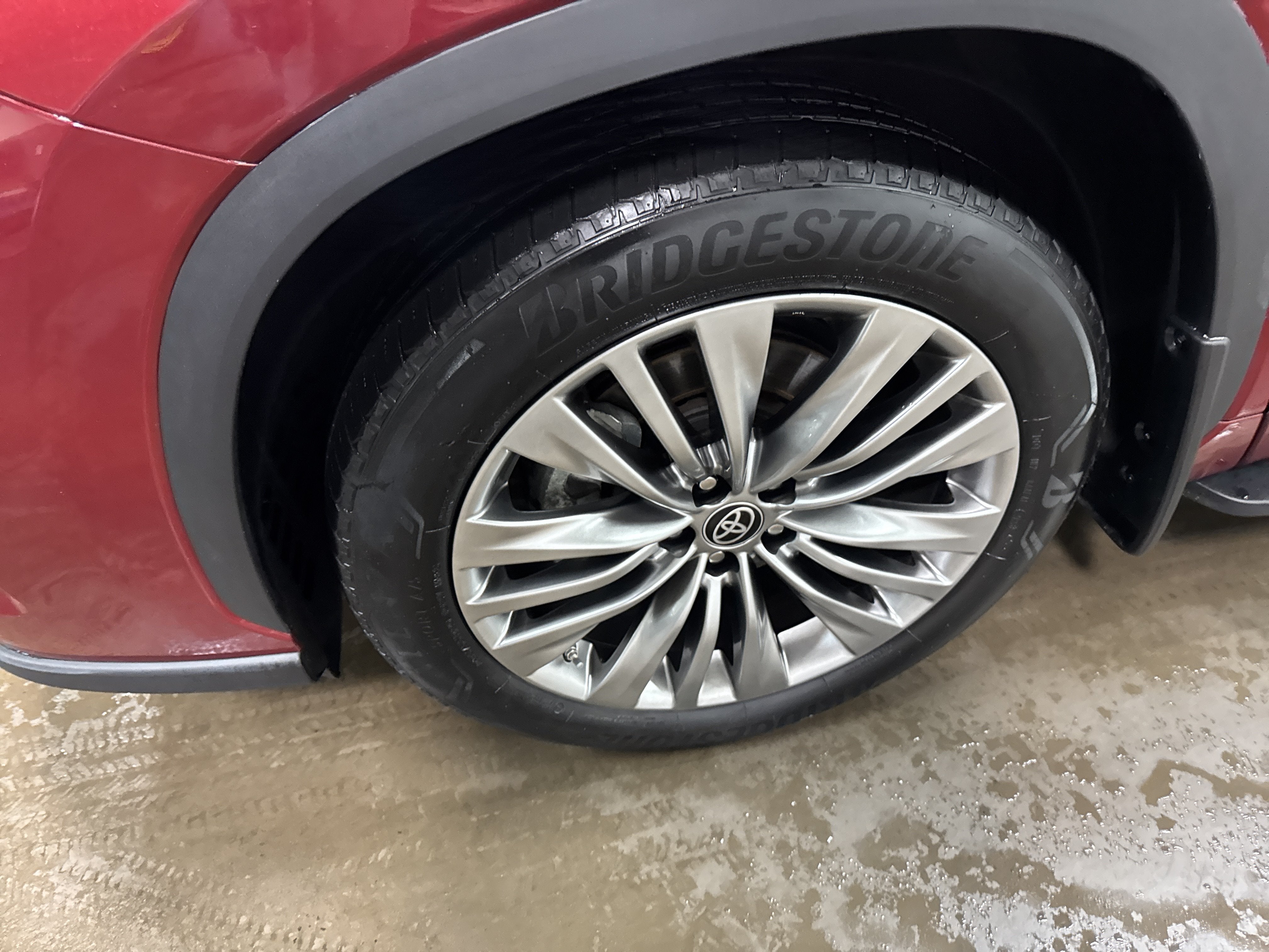 2023 Toyota Highlander Platinum