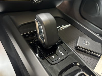 2024 Volvo S60 Core Dark Theme