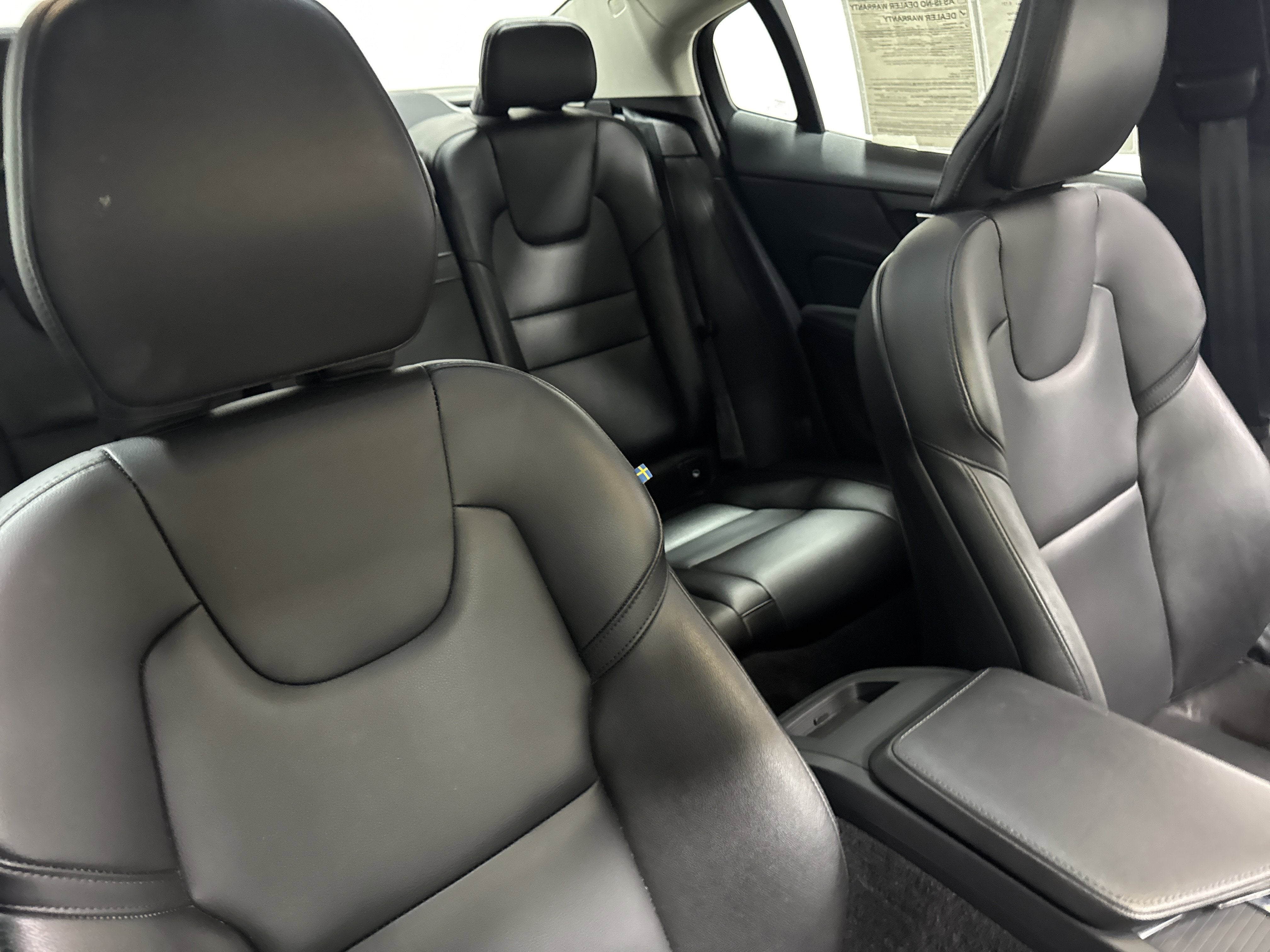 2024 Volvo S60 Core Dark Theme