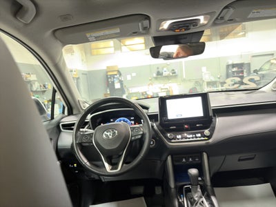 2023 Toyota Corolla Cross XLE