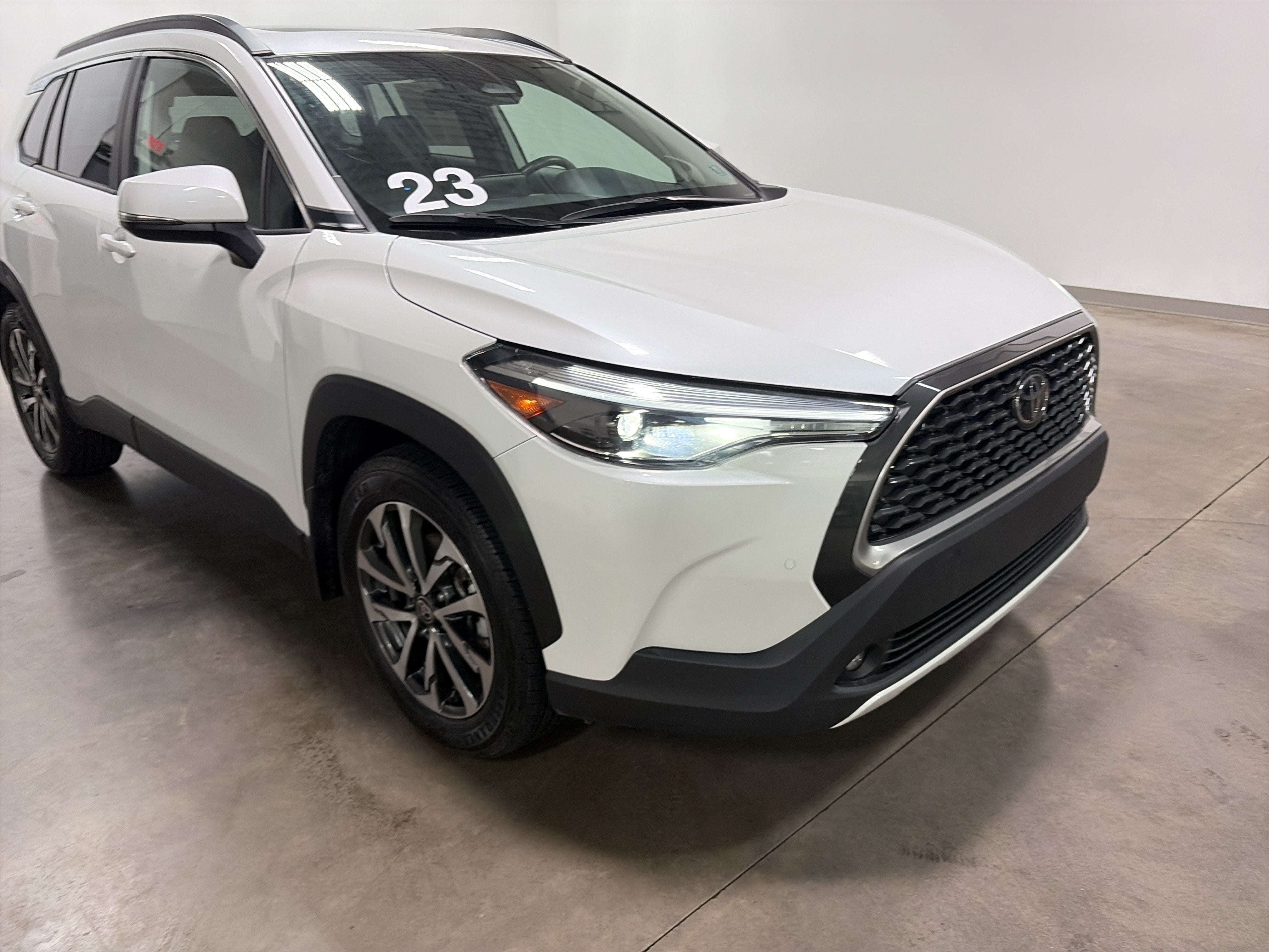 2023 Toyota Corolla Cross XLE