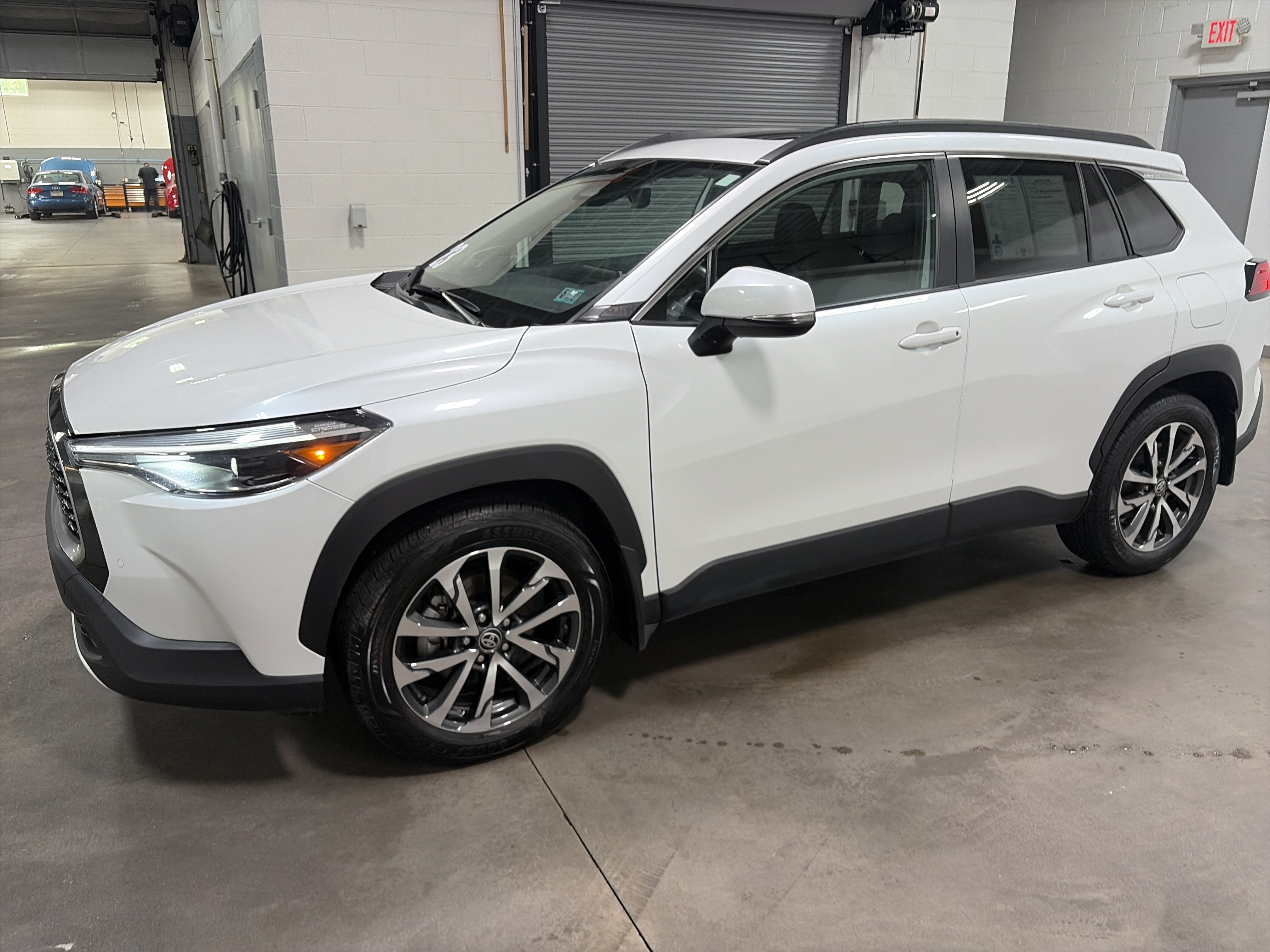 2023 Toyota Corolla Cross XLE
