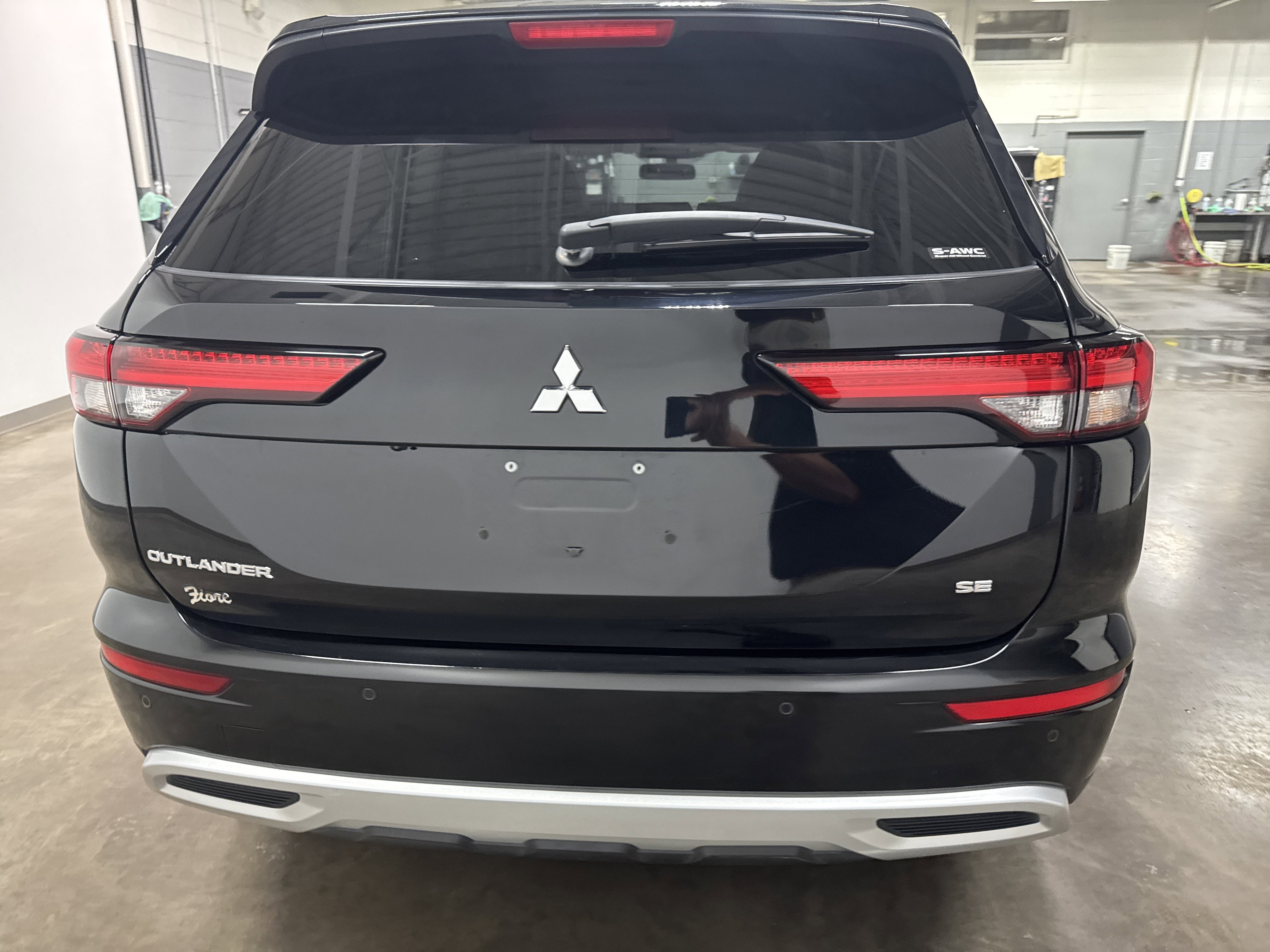 2024 Mitsubishi Outlander SE