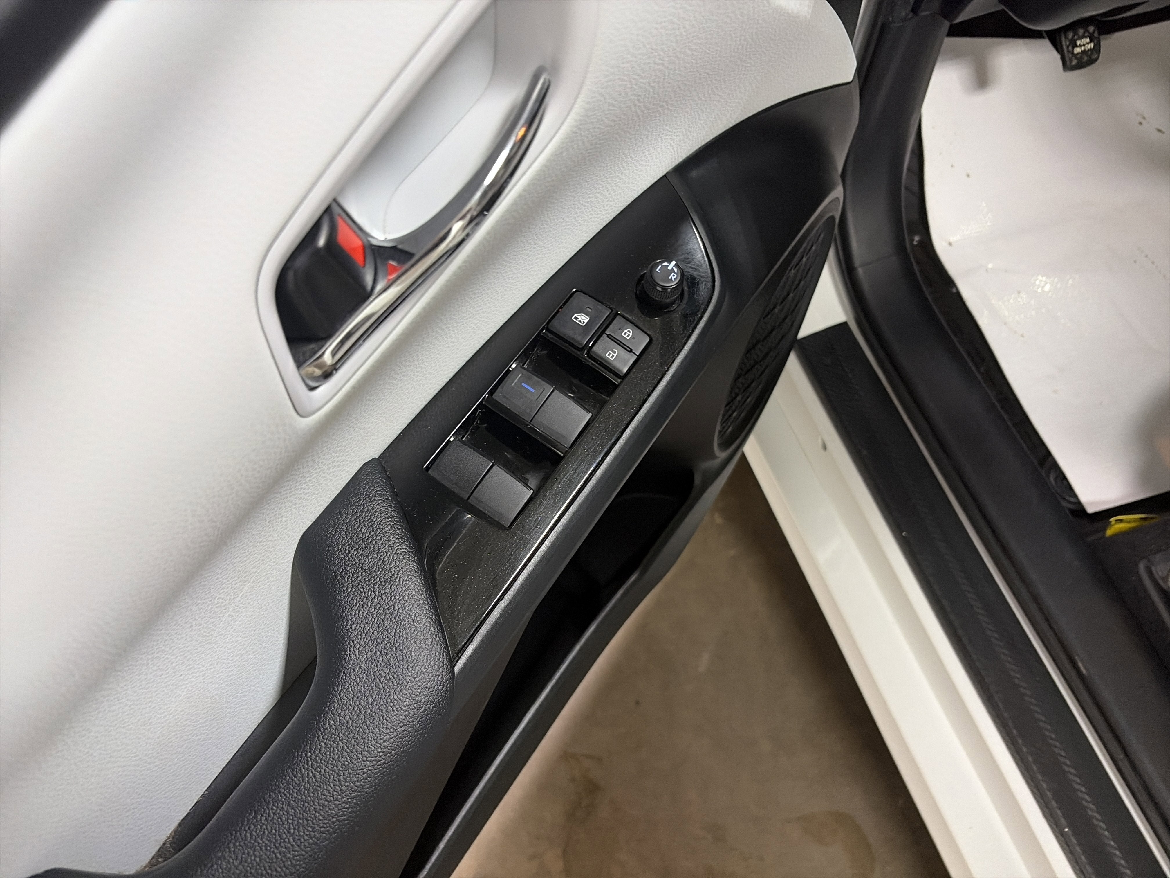 2022 Toyota Prius Prime Limited