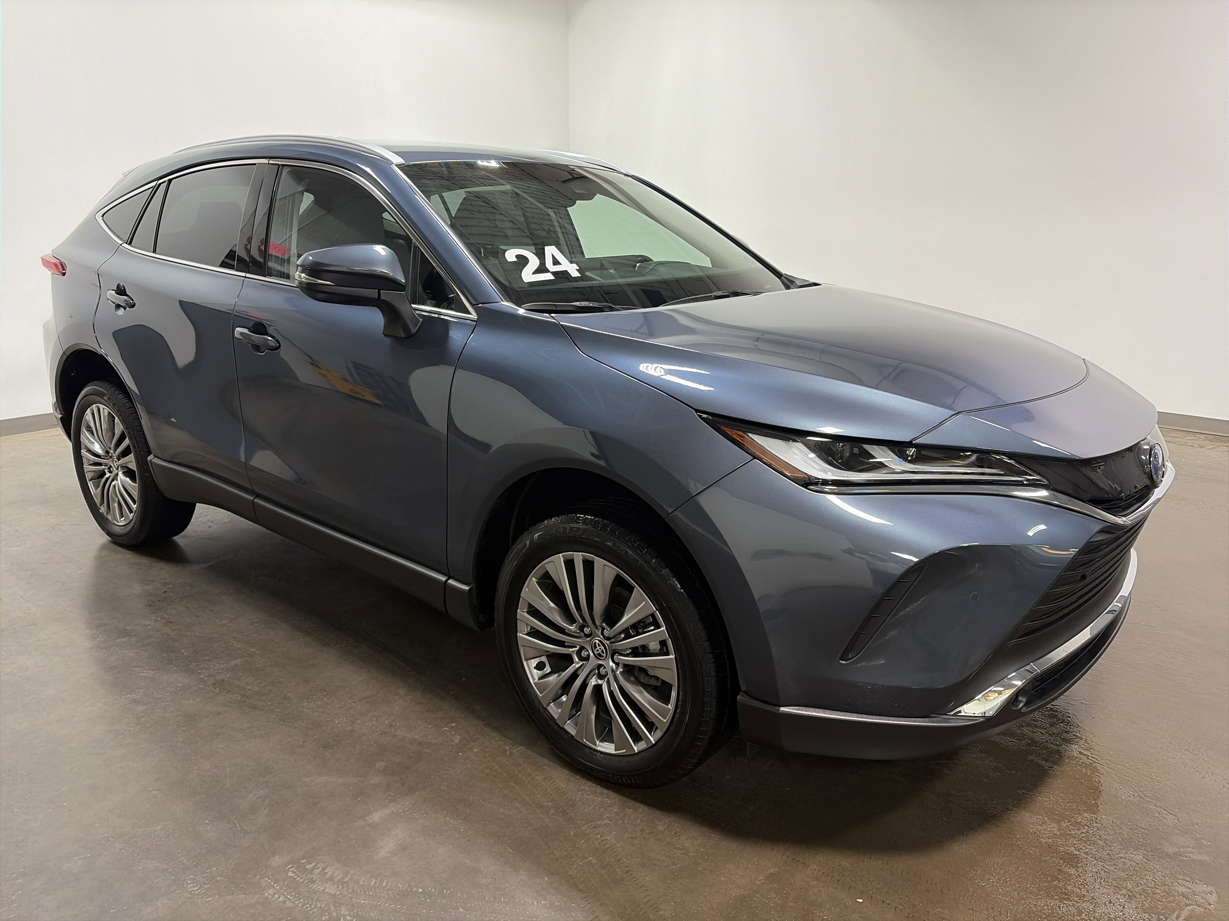 2024 Toyota Venza XLE