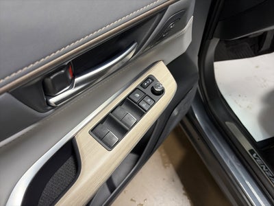 2024 Toyota Venza XLE