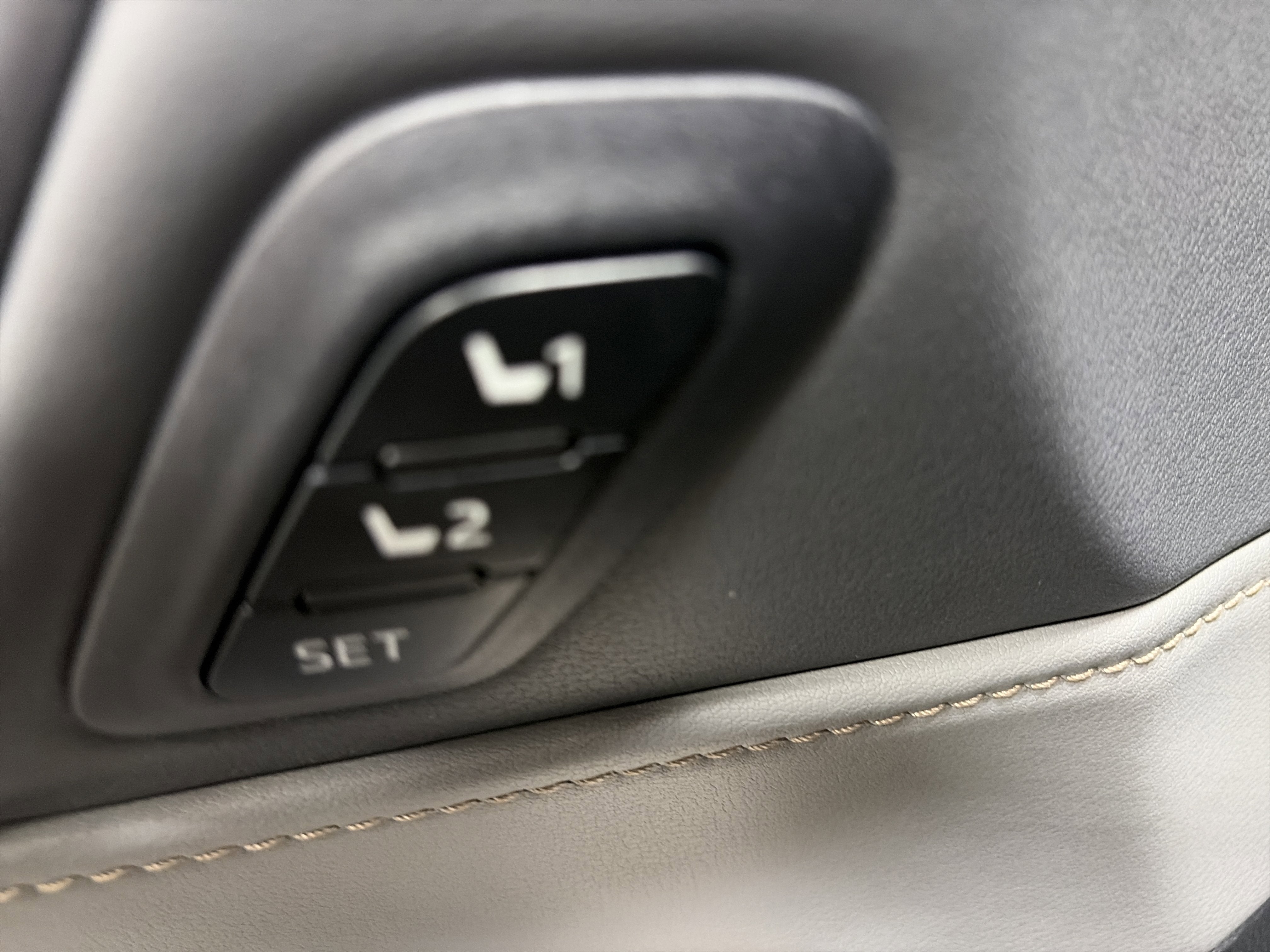 2024 Toyota Venza XLE