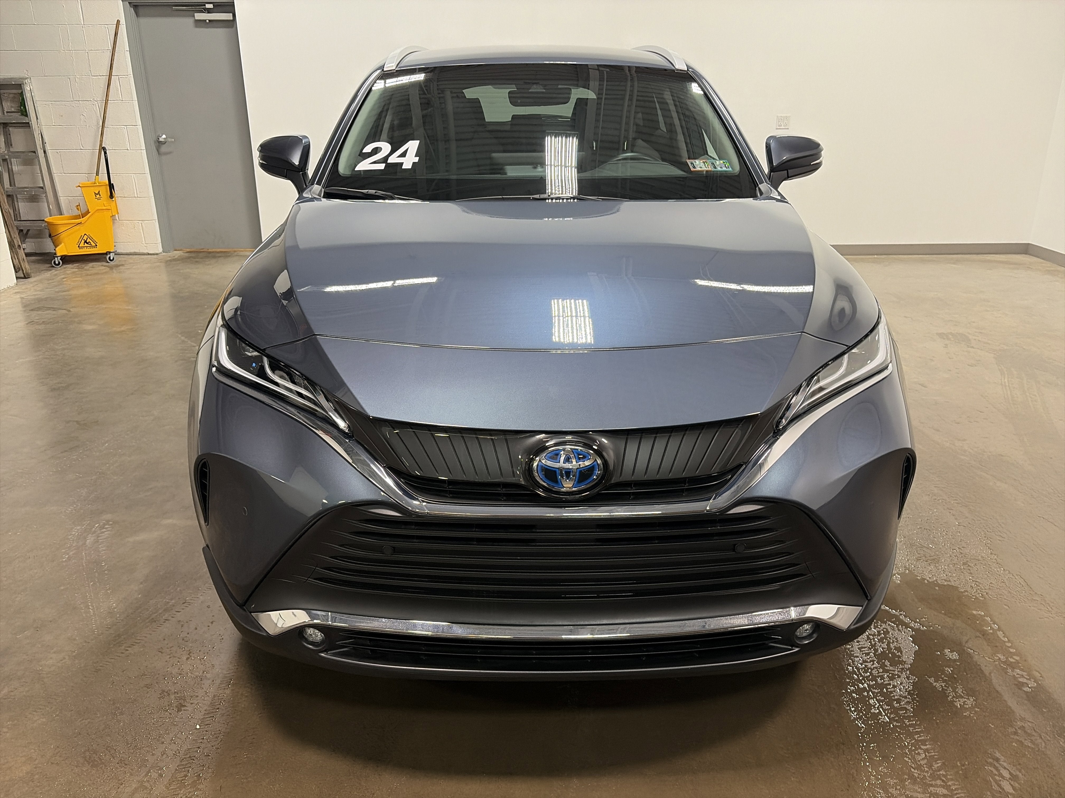 2024 Toyota Venza XLE