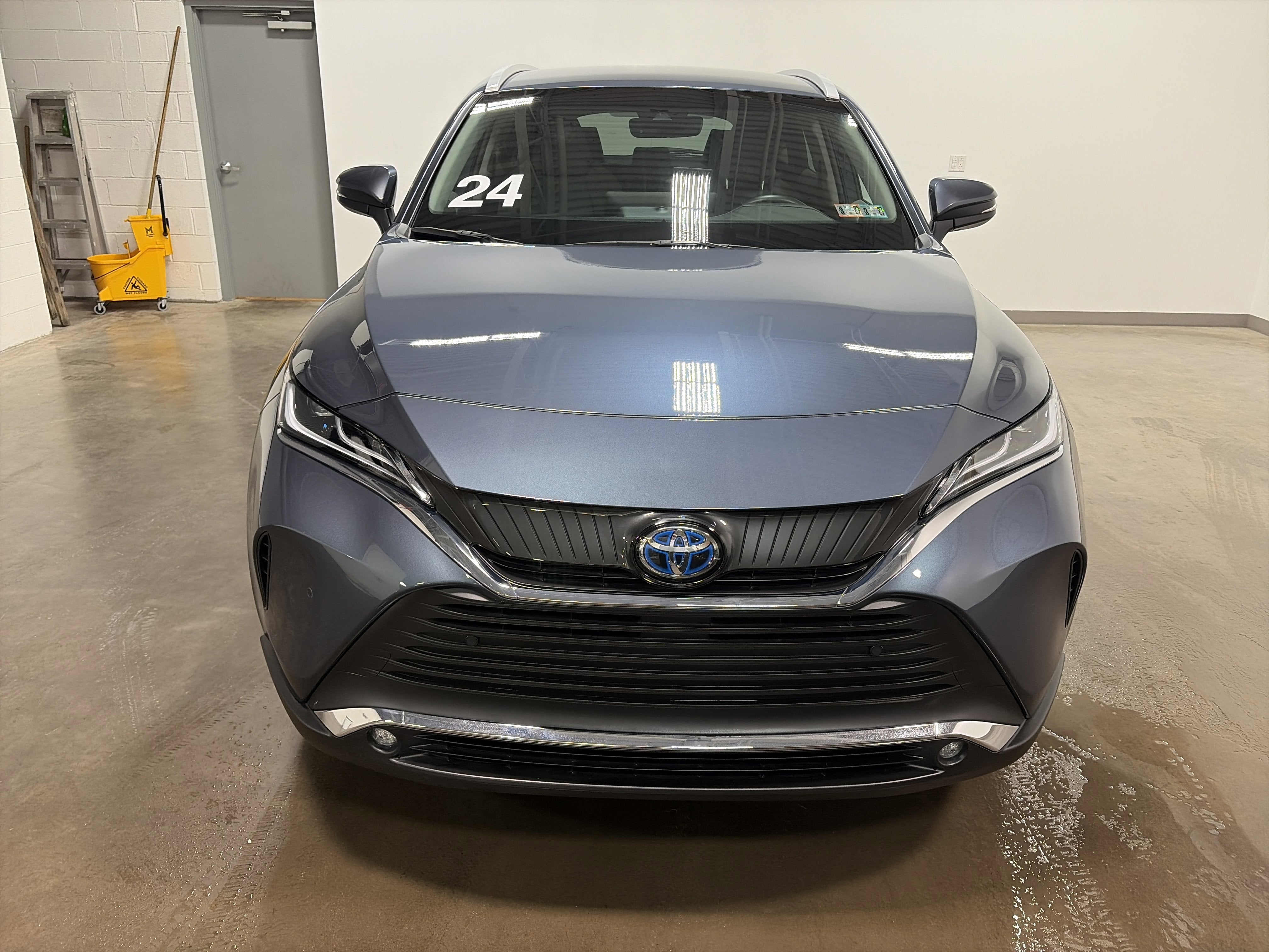 2024 Toyota Venza XLE