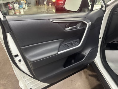 2019 Toyota RAV4 Hybrid XLE