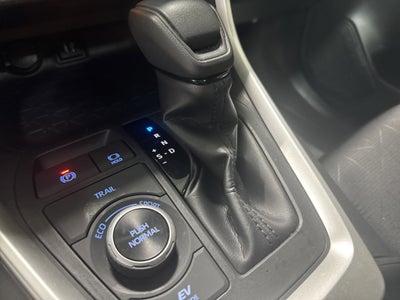 2019 Toyota RAV4 Hybrid XLE