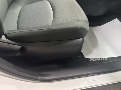 2019 Toyota RAV4 Hybrid XLE