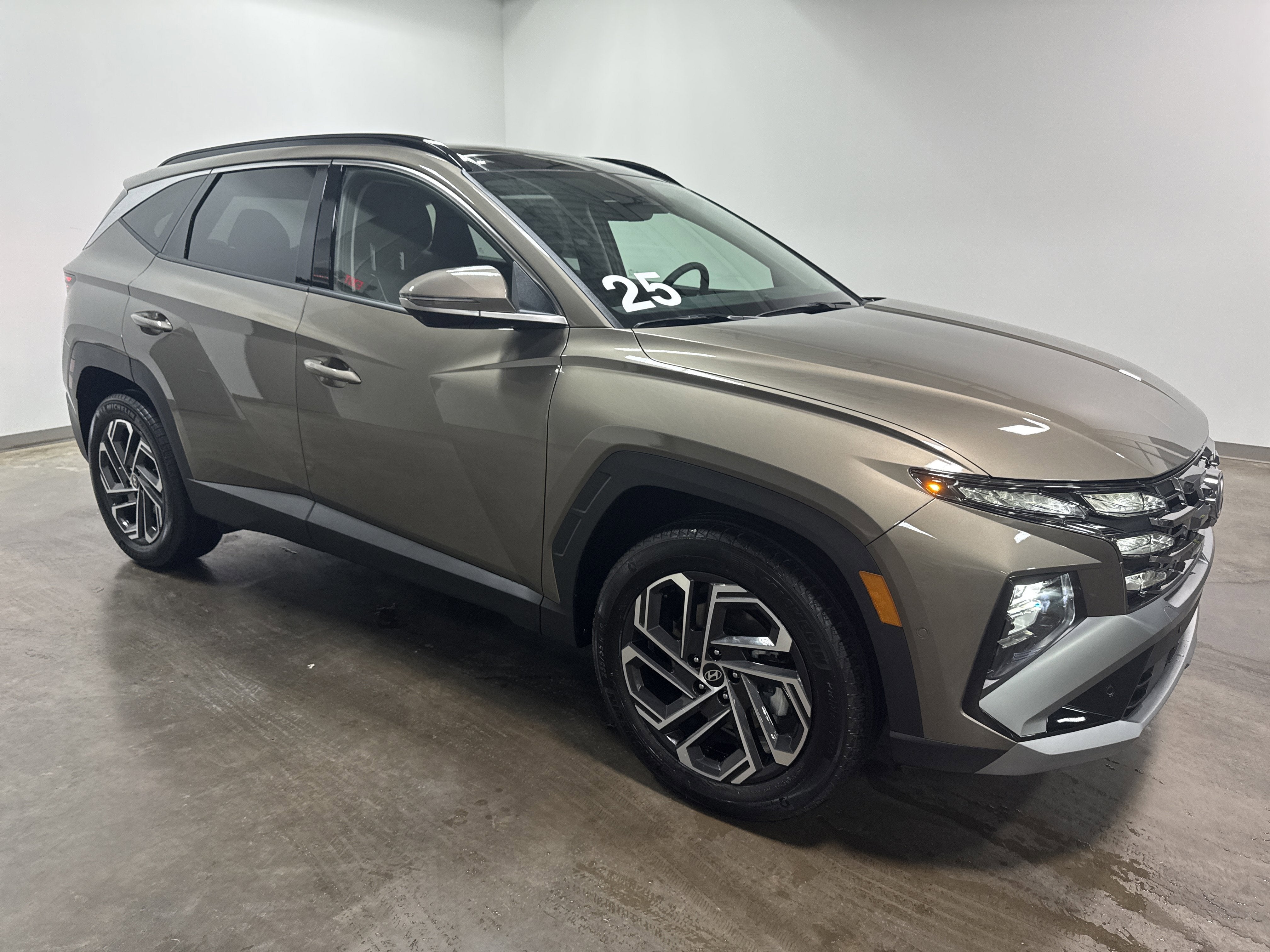 2025 Hyundai Tucson Hybrid Limited