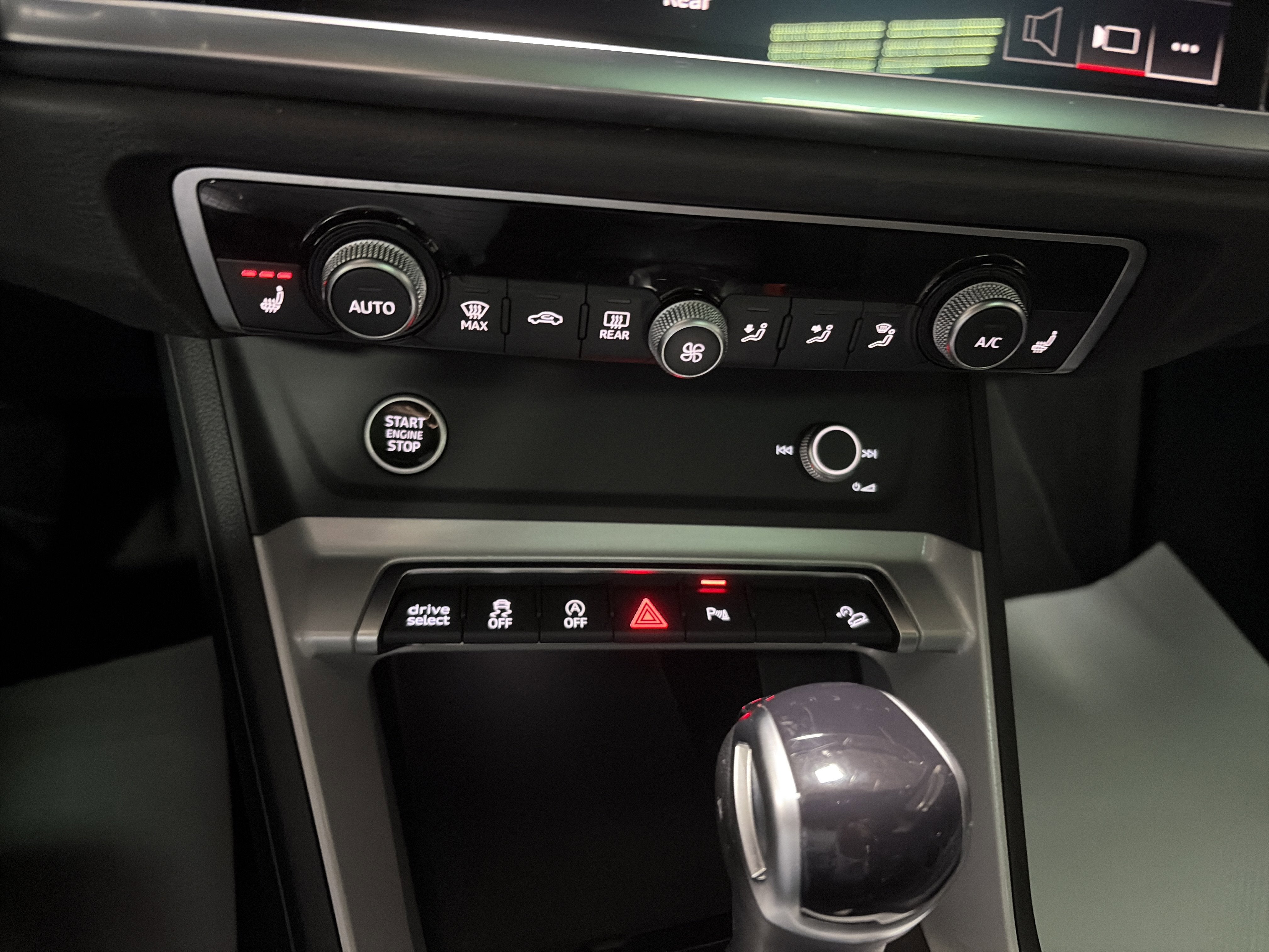 2023 Audi Q3 S line Premium