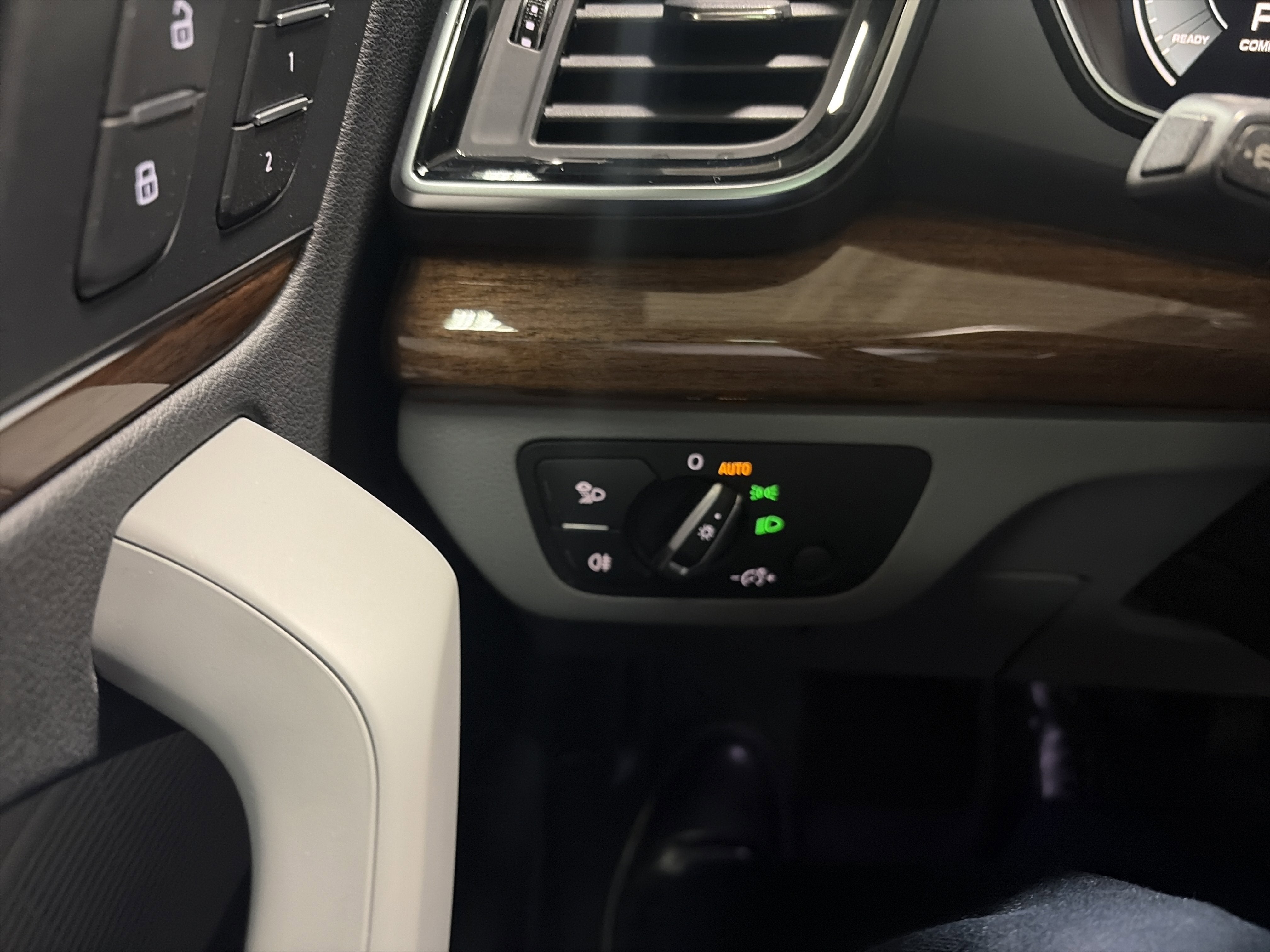 2022 Audi Q5 S line Premium Plus