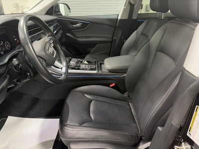 2023 Audi Q8 Premium Plus