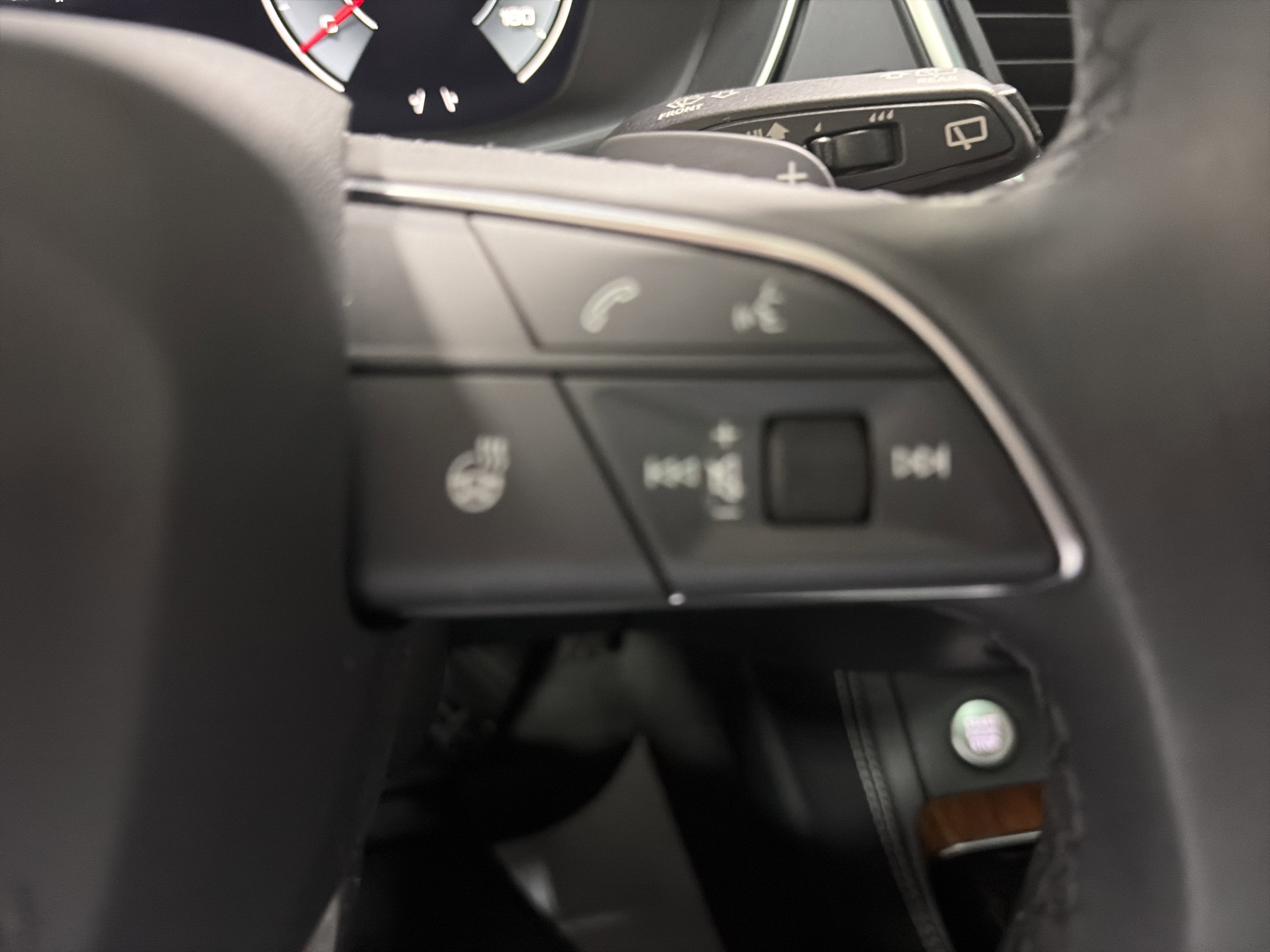 2023 Audi Q5 S line Prestige