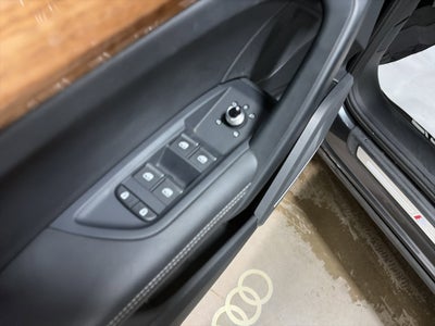 2023 Audi Q5 S line Prestige