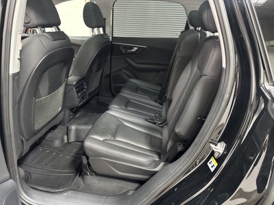 2023 Audi Q7 Premium Plus